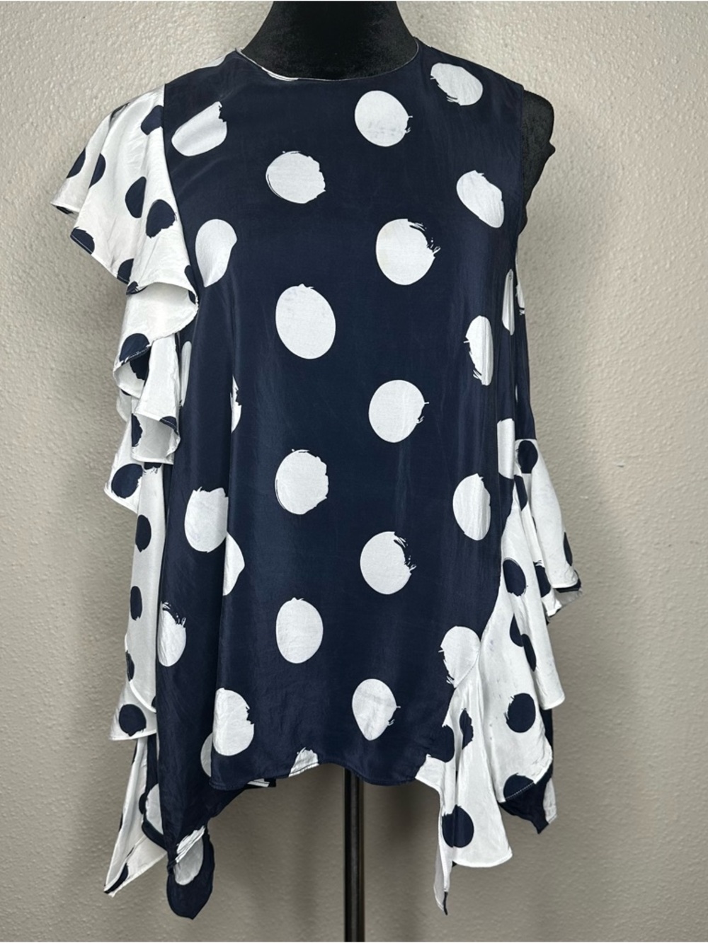 Carolina Herrera Women’s Navy & White Polka Dot Ruffle Silk Blend Top Sz XS